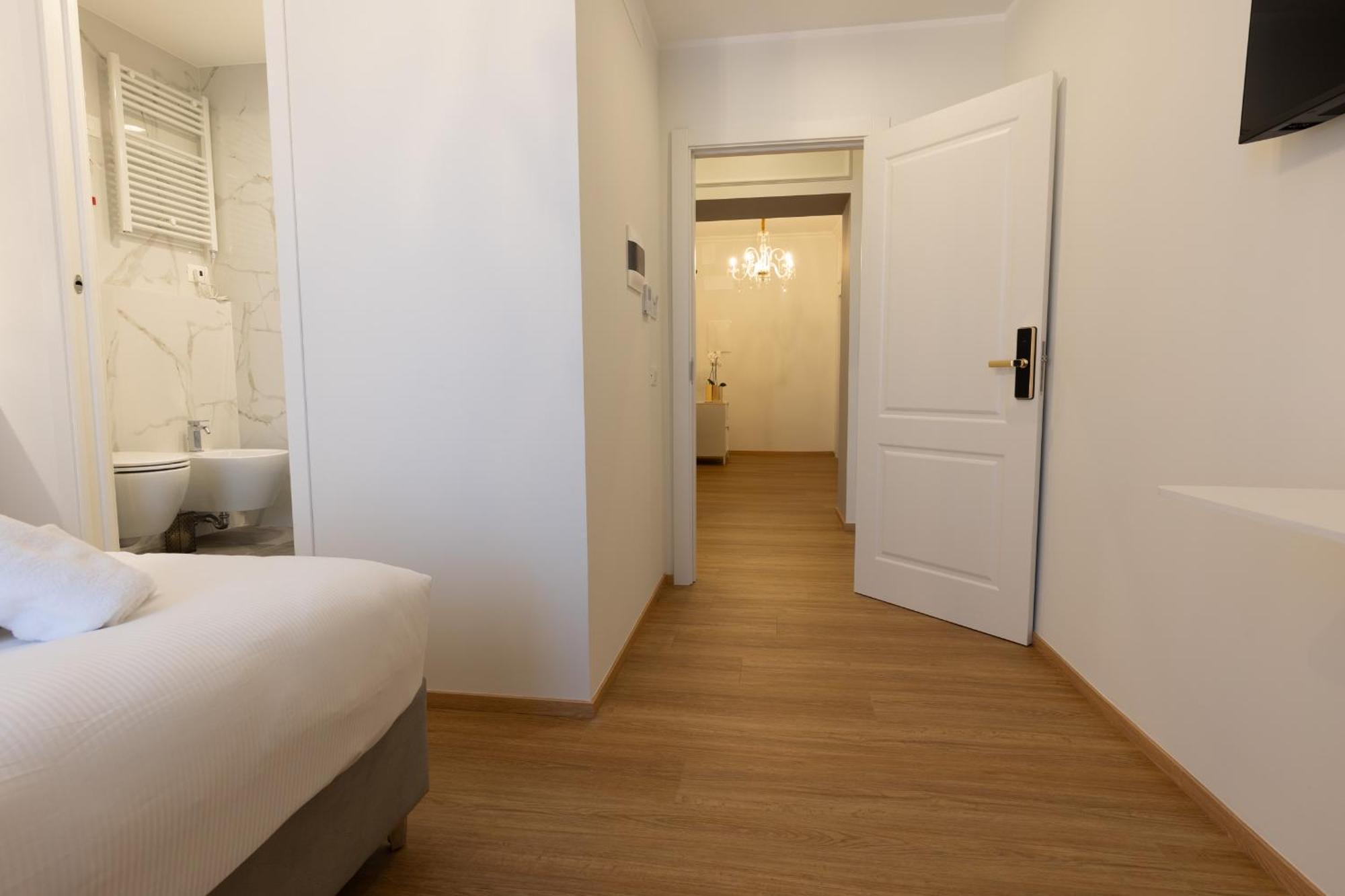 De Vince Suites - Luxury Rooms - Roma Termini Екстериор снимка