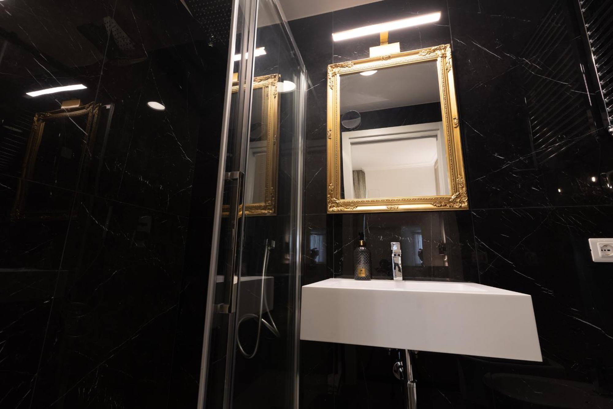 De Vince Suites - Luxury Rooms - Roma Termini Екстериор снимка