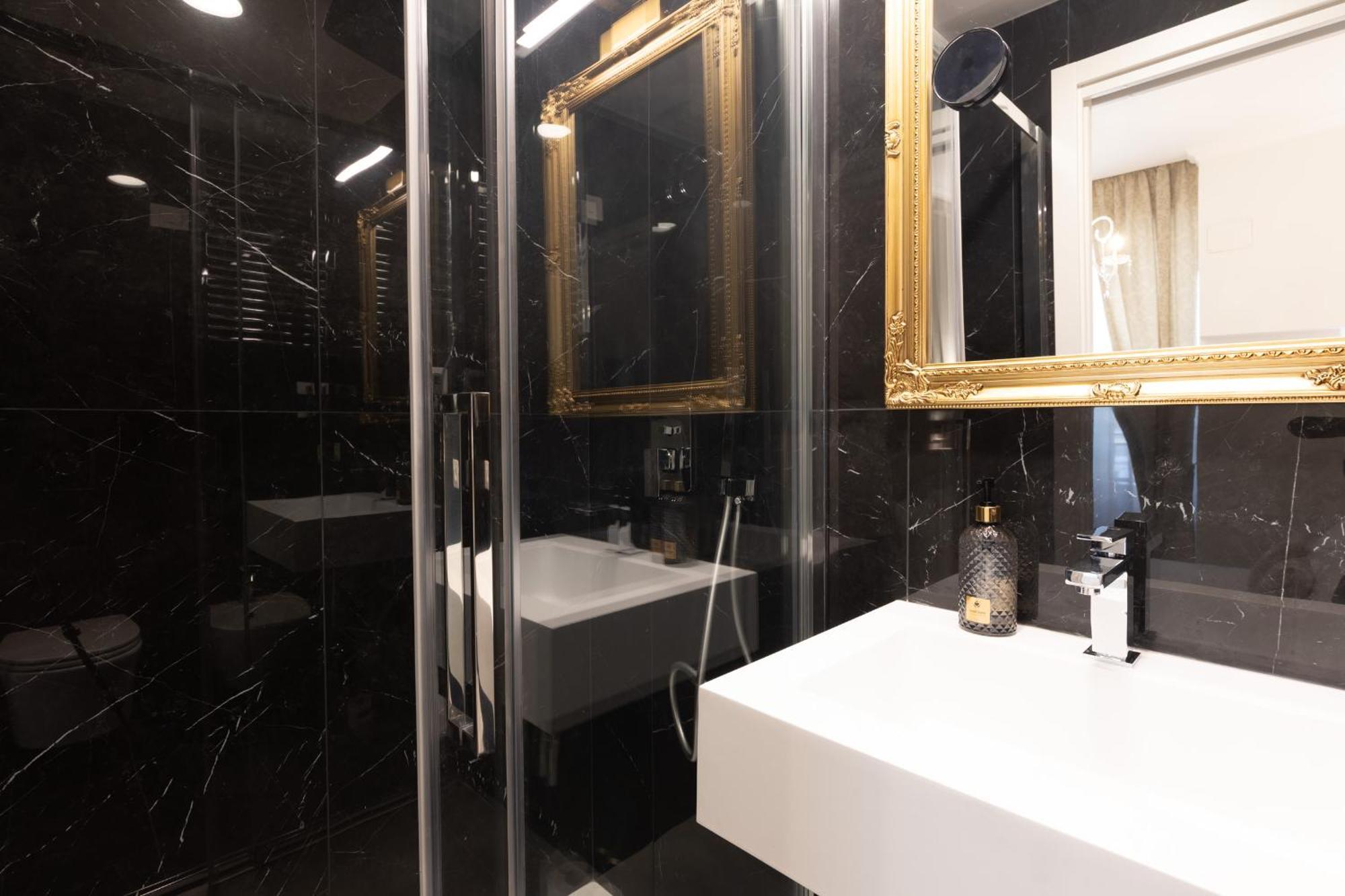 De Vince Suites - Luxury Rooms - Roma Termini Екстериор снимка